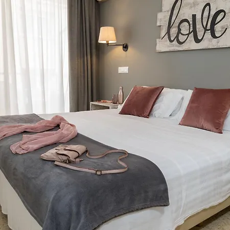 Bulevard Hotell 2*